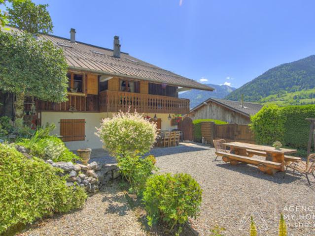 Vente Maison 11 pièces 249.32 m2 Le Biot