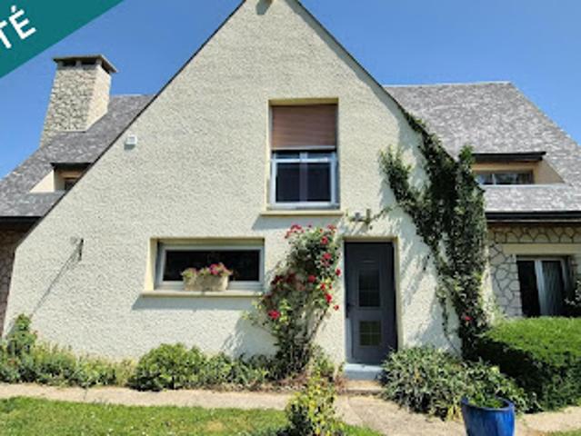 Vente Maison 11 pièces 249 m2 Fismes