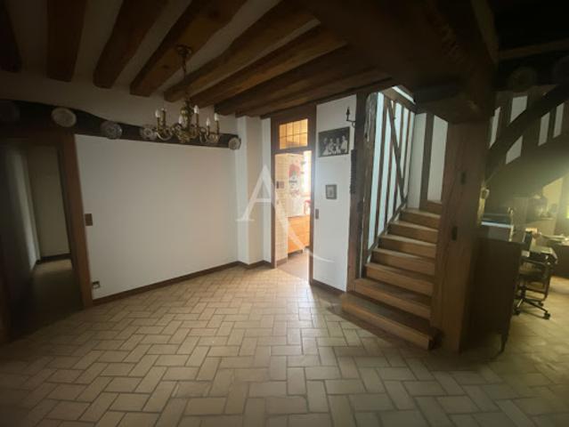 Vente Maison 11 pièces 249 m2 Loury
