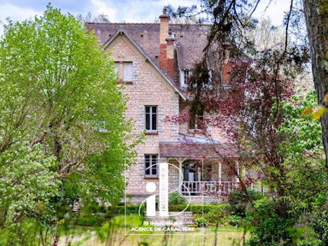 Vente Maison 11 pièces 250.95 m2 Fontainebleau
