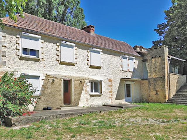 Vente Maison 11 pièces 250 m2 Tamniès