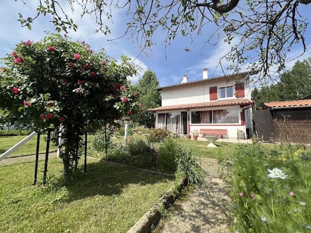 Vente Maison 11 pièces 250 m2 Ustaritz