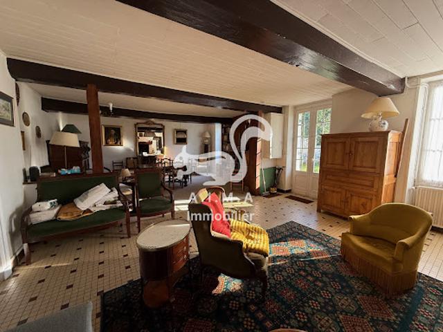 Vente Maison 11 pièces 250 m2 Mios