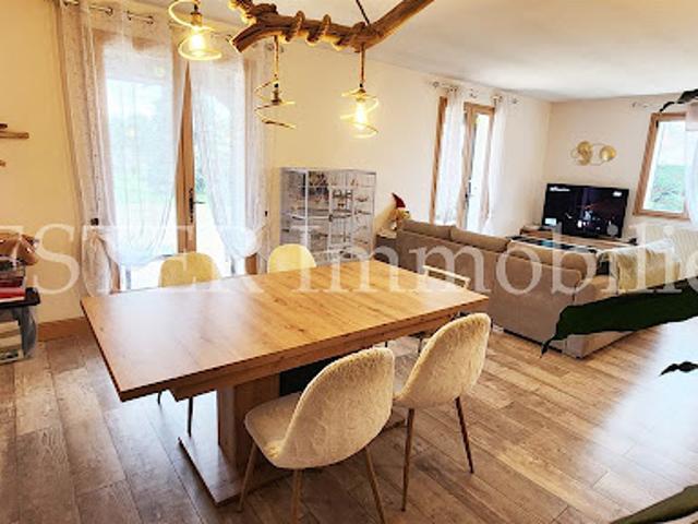 Vente Maison 11 pièces 250 m2 Saint Front de Pradoux