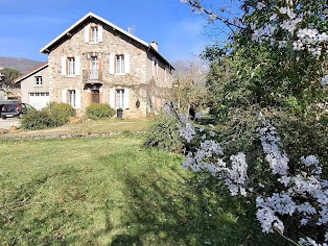 Vente Maison 11 pièces 252.93 m2 Montgaillard