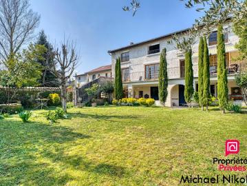 Vente Maison 11 pièces 254 m2 Condrieu