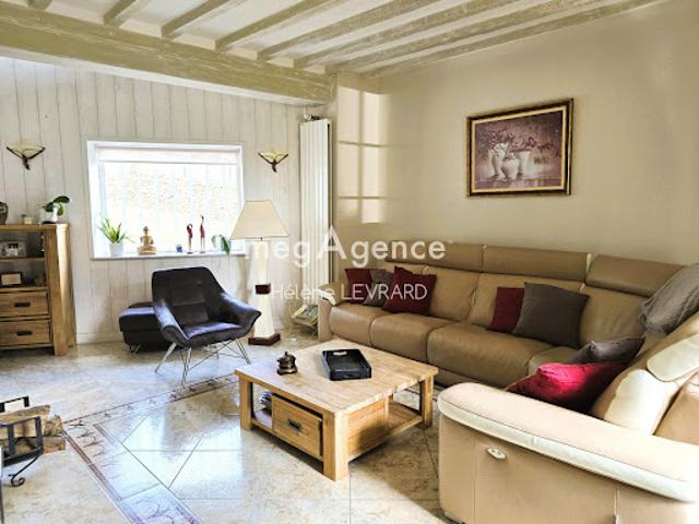 Vente Maison de maître 11 pièces 263 m2 Evron