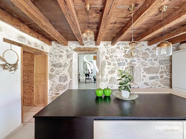 Vente Maison 11 pièces 267 m2 Annecy