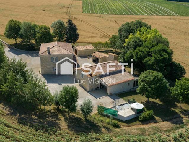 Vente Maison 11 pièces 267 m2 Castelnau Montratier