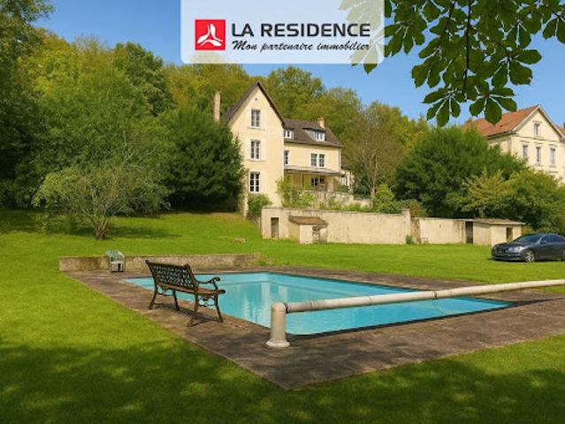 Vente Maison 11 pièces 267 m2 Mericourt