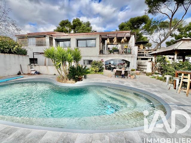 Vente Maison 11 pièces 267 m2 Septemes les vallons