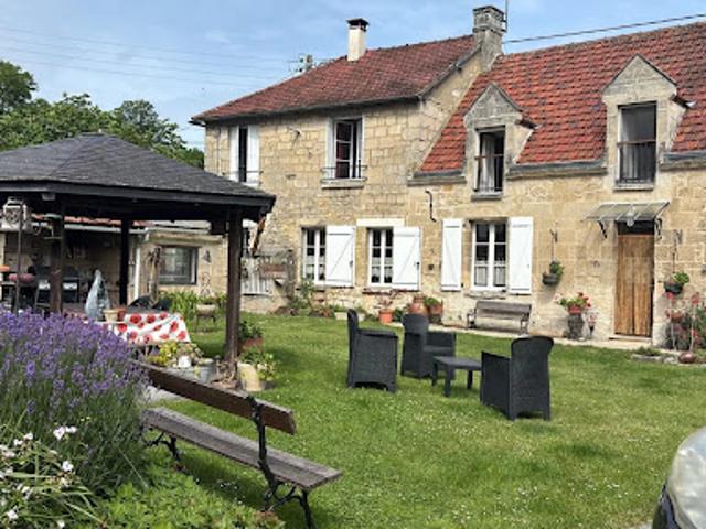 Vente Maison 11 pièces 265 m2 Crepy en valois