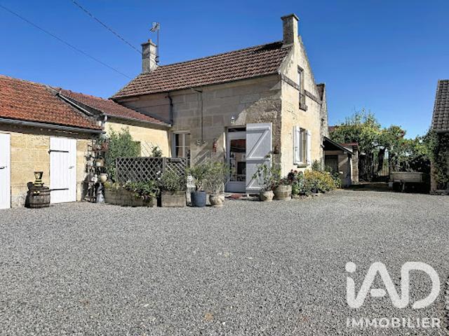 Vente Maison 11 pièces 266 m2 Crepy en valois