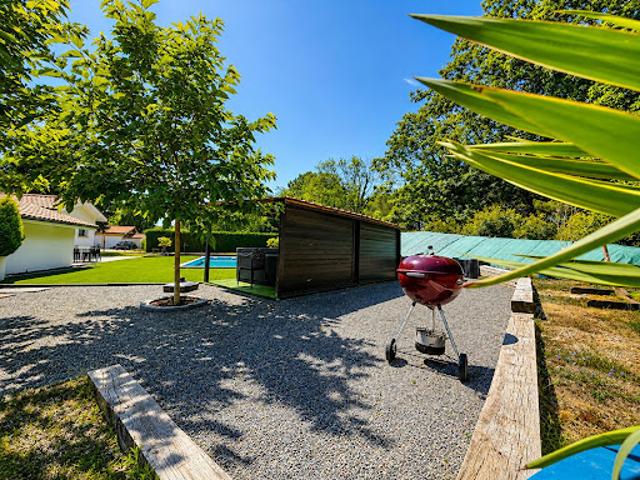 Vente Maison 11 pièces 273 m2 Cestas