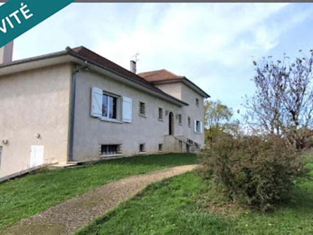 Vente Maison 11 pièces 273 m2 Septfonds