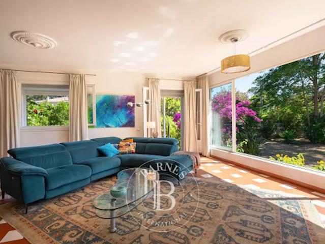 Vente Maison 11 pièces 270 m2 Bastia