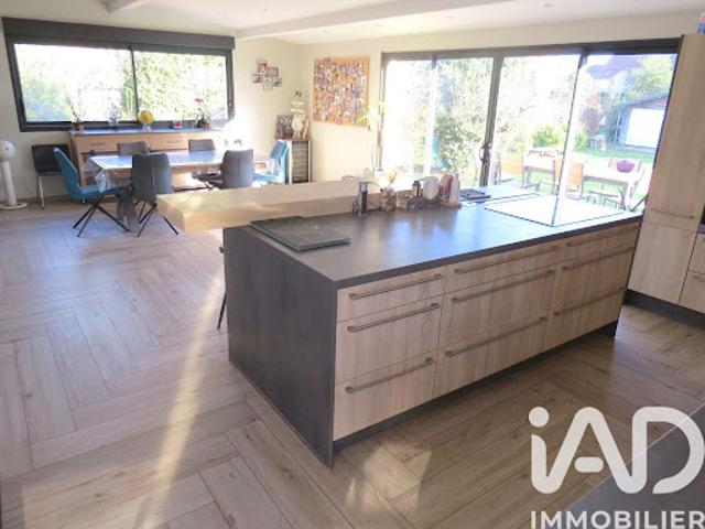 Vente Maison 11 pièces 272 m2 Chaumont en Vexin