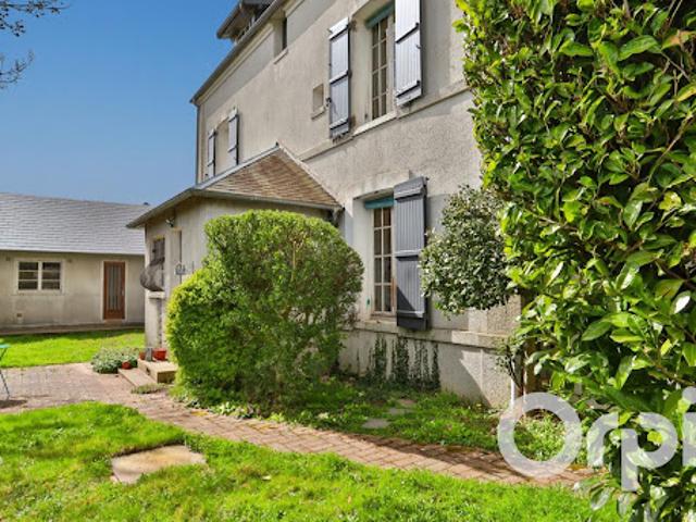 Vente Maison 11 pièces 277.65 m2 Auneuil