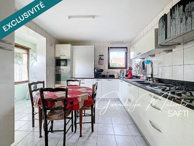 Vente Maison 11 pièces 277 m2 Mouchard