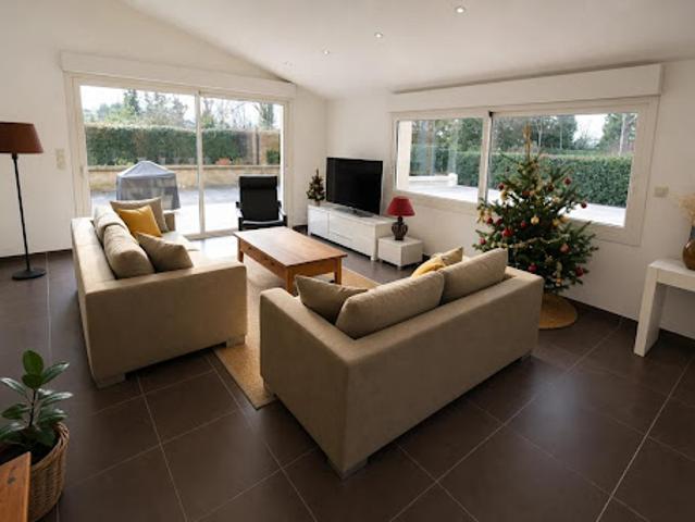 Vente Maison 11 pièces 275 m2 Ambares et lagrave