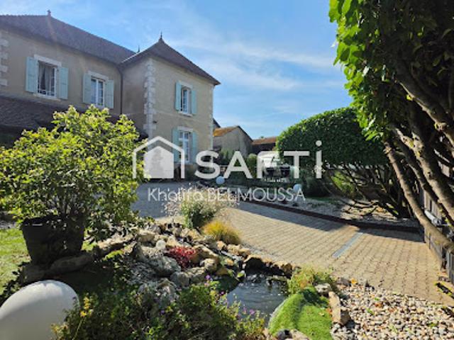 Vente Maison 11 pièces 279 m2 Belley