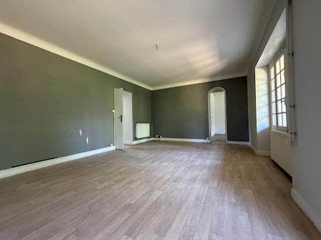 Vente Maison 11 pièces 284 m2 Fontaines