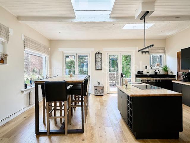 Vente Maison 11 pièces 290 m2 Bousbecque