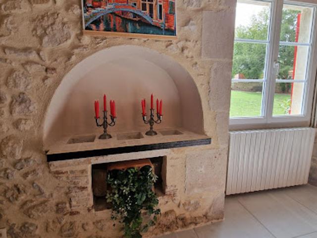 Vente Maison 11 pièces 298 m2 Lussac les Châteaux