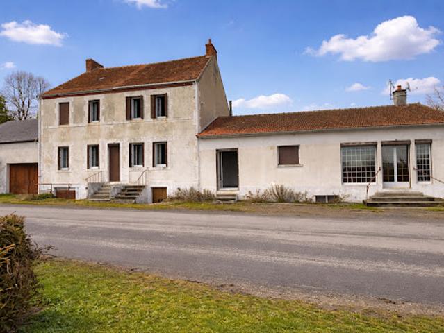 Vente Maison 11 pièces 200 m2 La Chapelaude