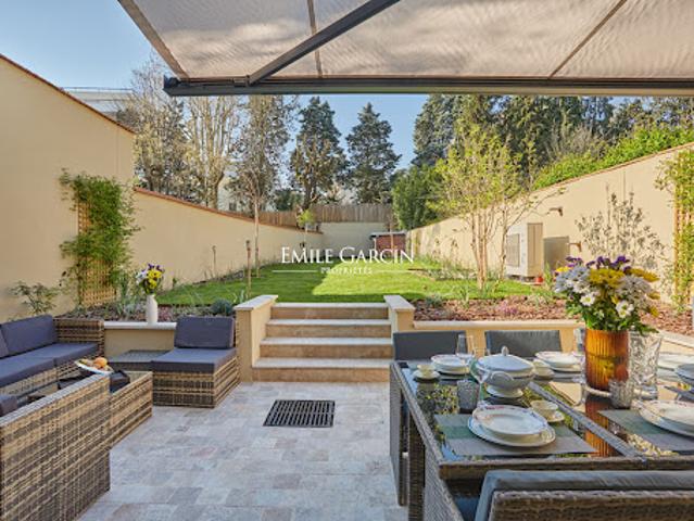 Vente Maison 11 pièces 210 m2 Versailles