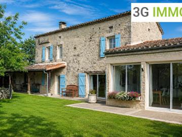 Vente Maison 11 pièces 210 m2 Le Montat