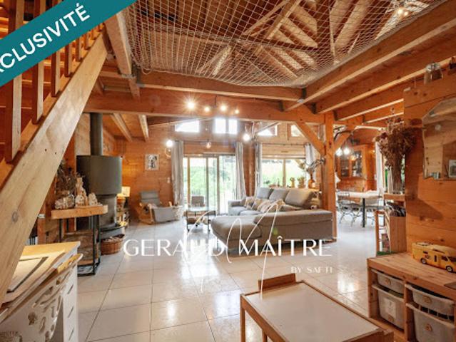 Vente Maison 11 pièces 210 m2 Saint Affrique