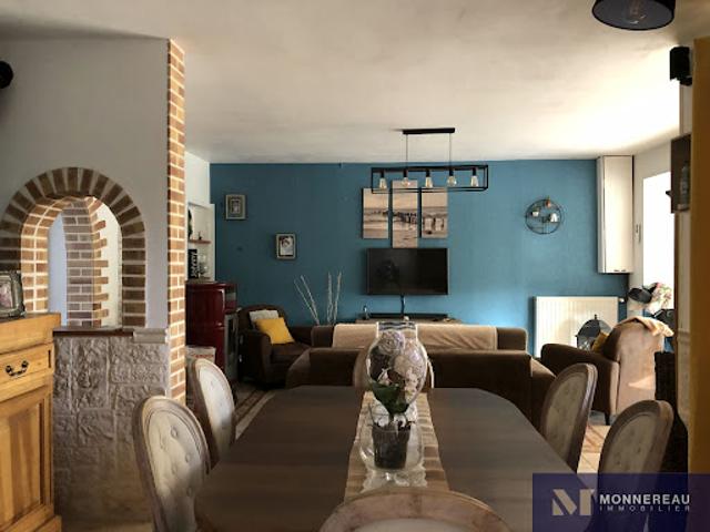 Vente Maison 11 pièces 227 m2 Malaville