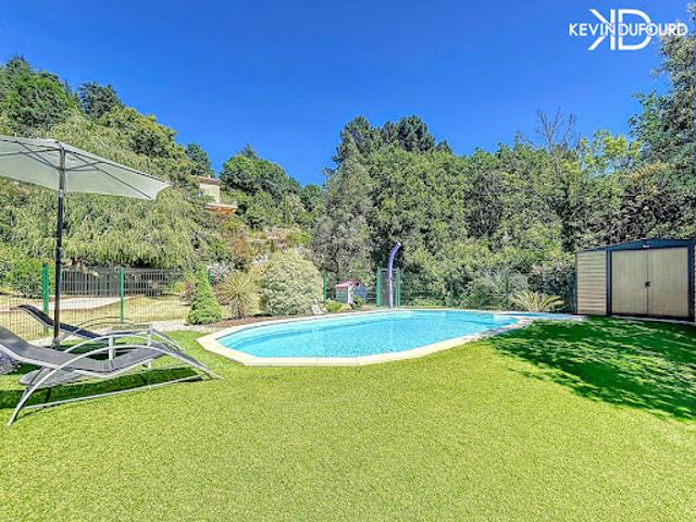 Vente Maison 11 pièces 225 m2 Vals les Bains