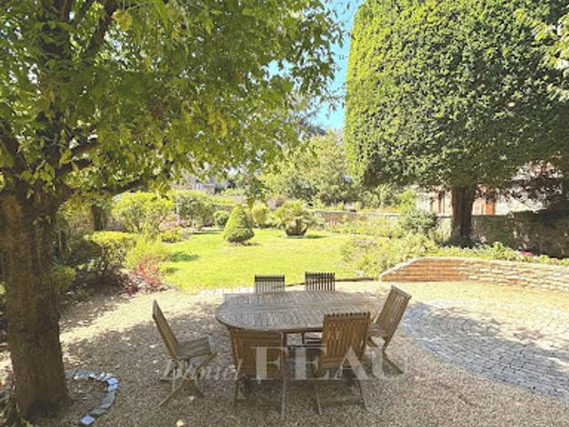 Vente Maison 11 pièces 226 m2 Versailles