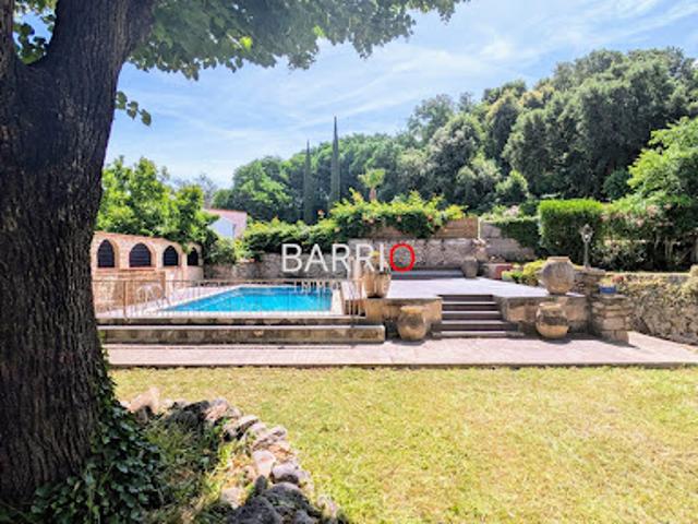 Vente Maison 11 pièces 230 m2 Laroque des Albères