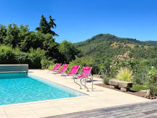 Vente Maison 11 pièces 231 m2 Mazeyrat d'Allier