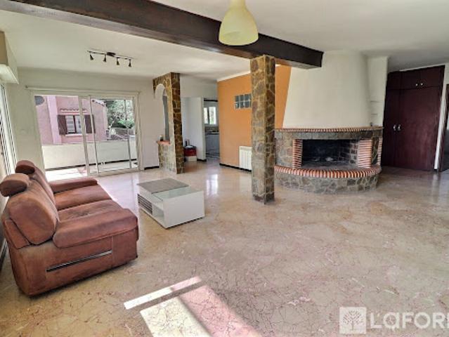 Vente Maison 11 pièces 237 m2 Hyeres