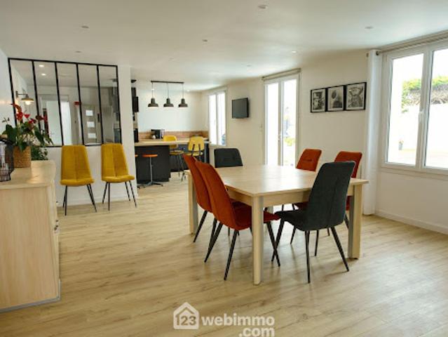 Vente Maison 11 pièces 239 m2 La Rochelle