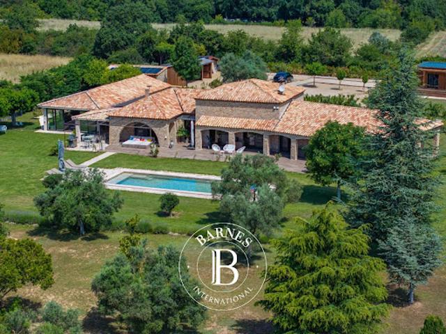 Vente Maison 11 pièces 341.79 m2 Aix en Provence