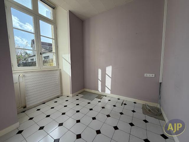 Vente Maison 11 pièces 346 m2 Pons