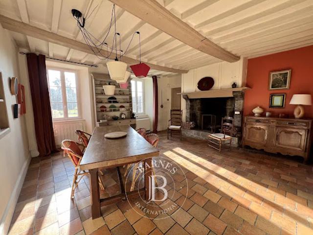 Vente Maison 11 pièces 350 m2 Gouville sur Mer