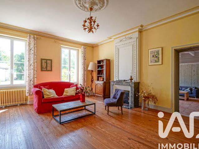 Vente Maison 11 pièces 357 m2 Soussans