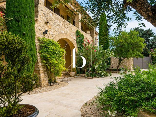 Vente Maison 11 pièces 360 m2 Uzès