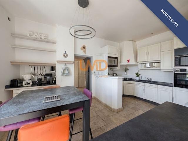 Vente Maison 11 pièces 360 m2 Vals les Bains