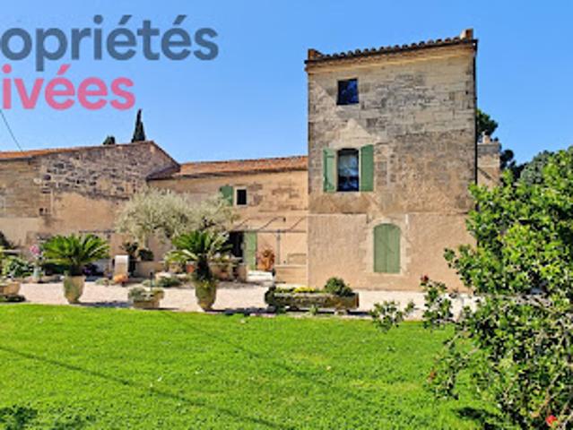 Vente Maison 11 pièces 376 m2 Mas thibert