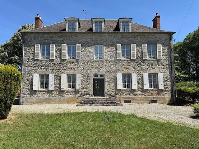 Vente Maison 11 pièces 379 m2 Chatillon en bazois