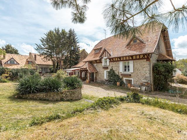Vente Maison 11 pièces 380 m2 Breuillet