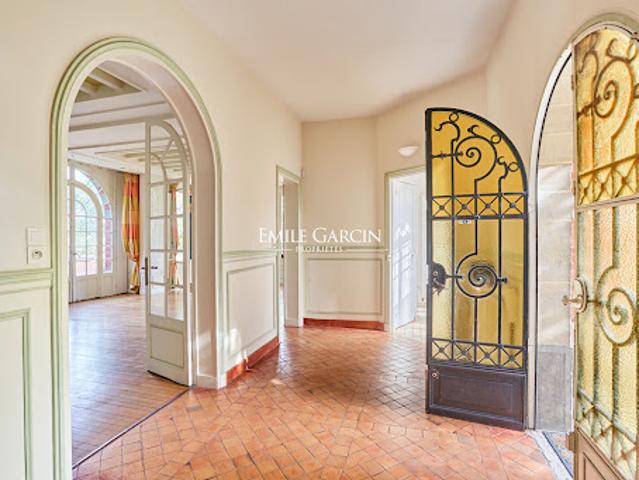 Vente Maison 11 pièces 381 m2 Versailles
