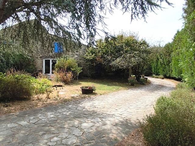 Vente Maison 11 pièces 386 m2 Montoison